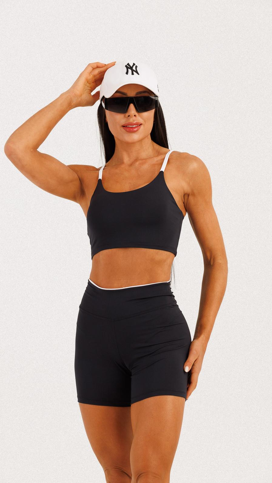 Shorts Cali Preto e Branco