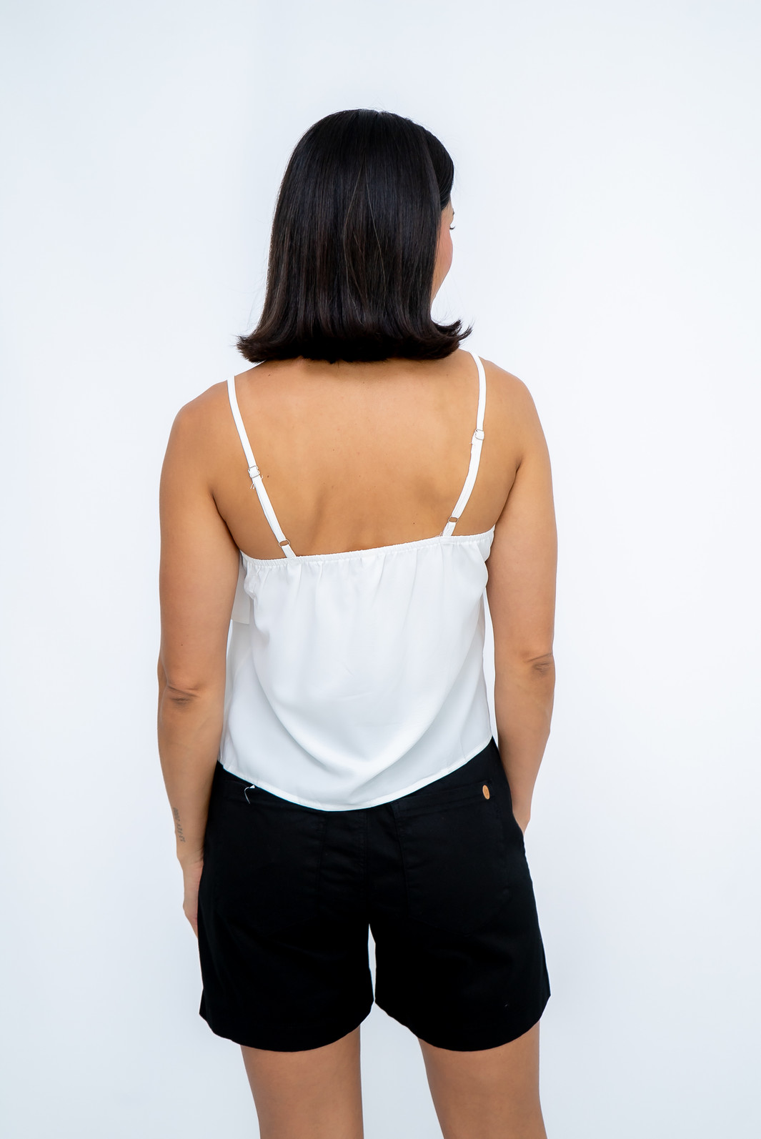 Shorts Sarja Preto Lênis