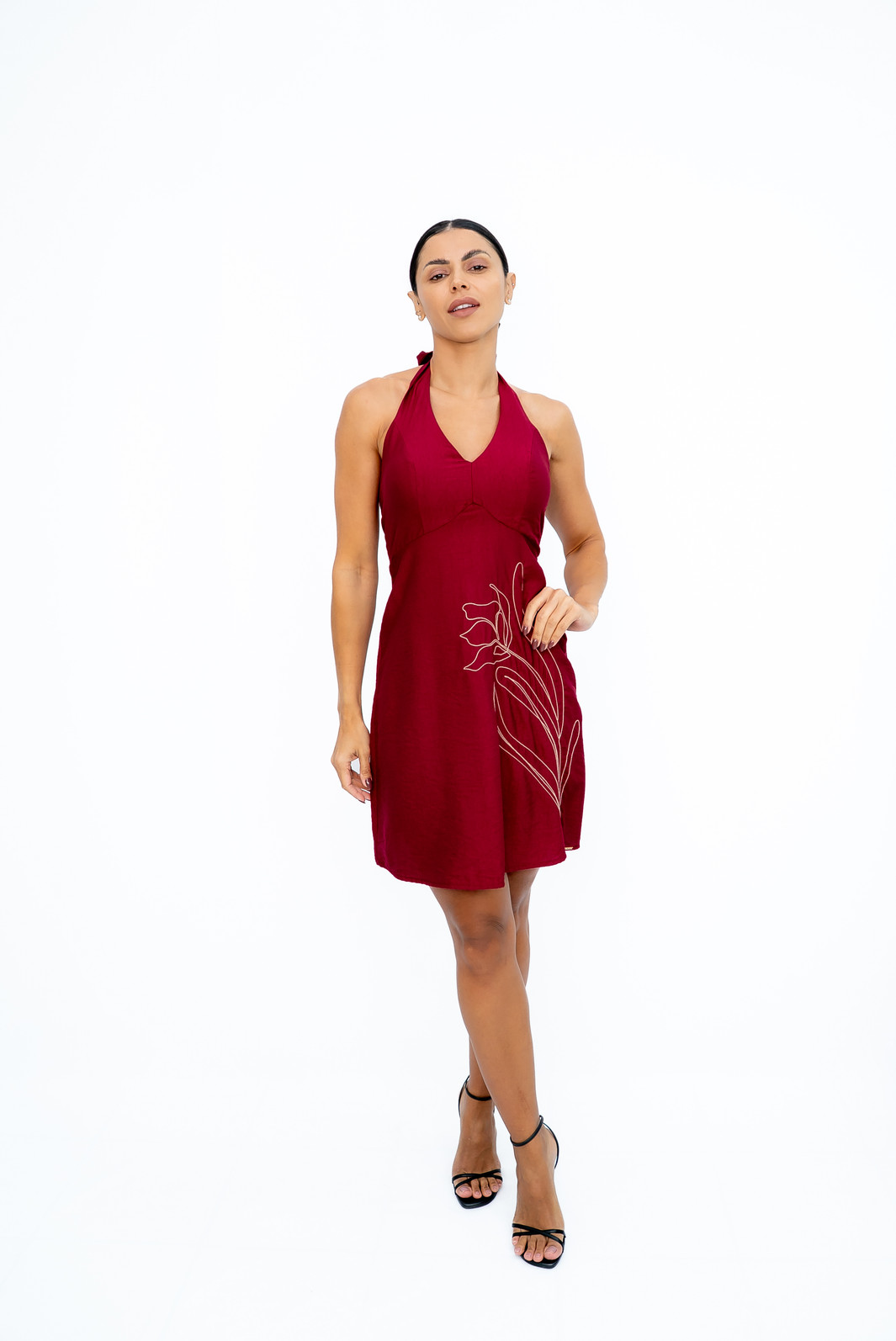 Vestido Curto com Bordado Rubi Bana Bana Vestido Curto com Bordado Rubi Bana Bana