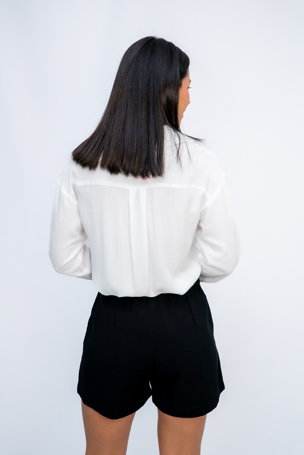 Shorts Afaiataria com Elástco na Cintura Preto Lênis