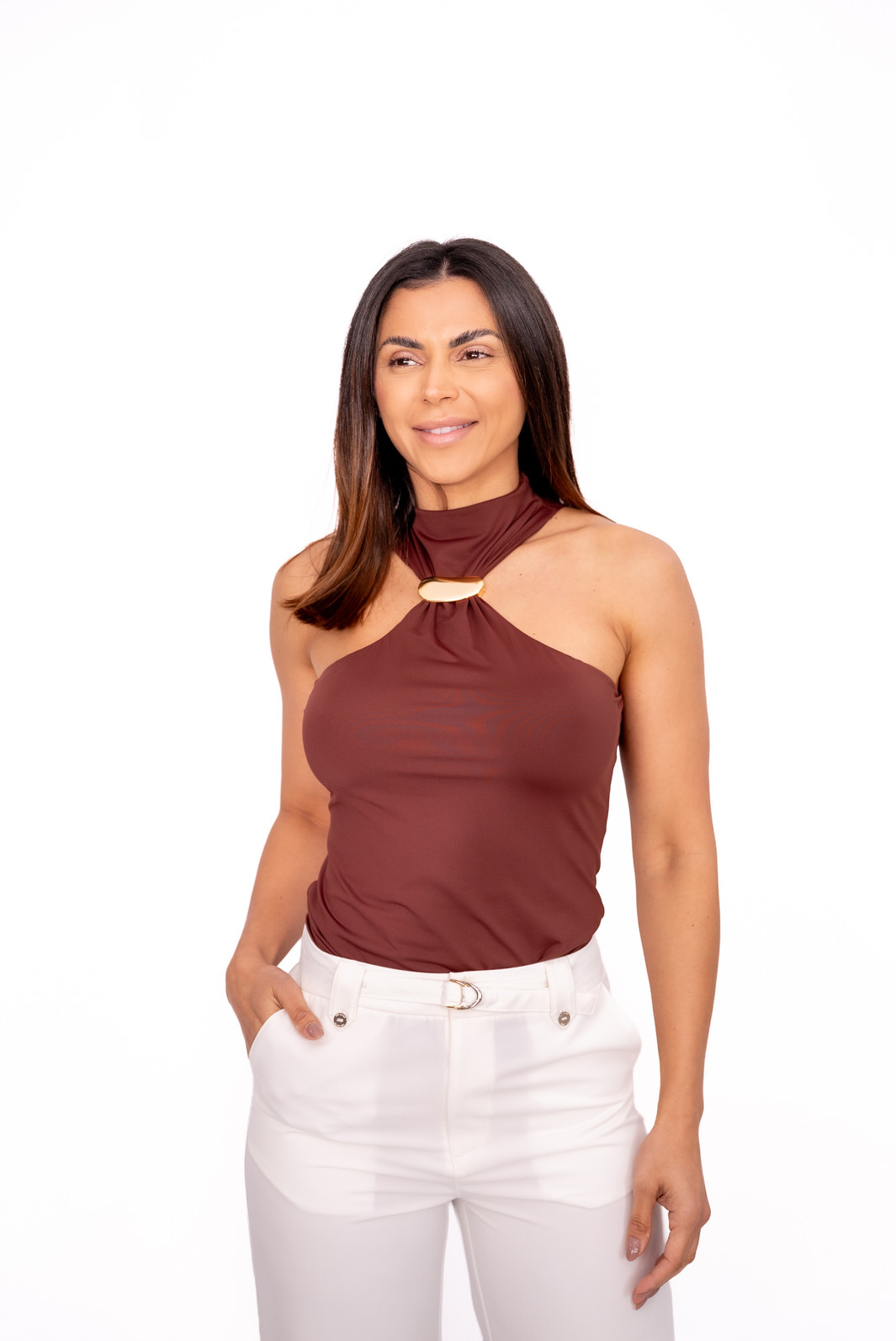 Blusa Cavada com Acessório Dourado Marrom Bana Bana
