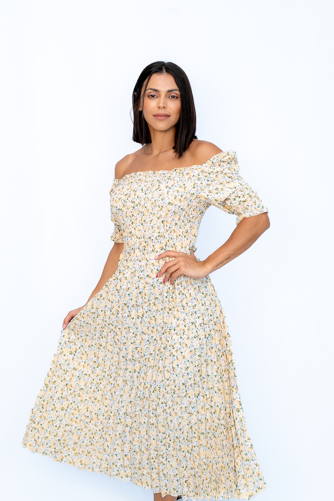 Vestido Plissado Floral Amarelo