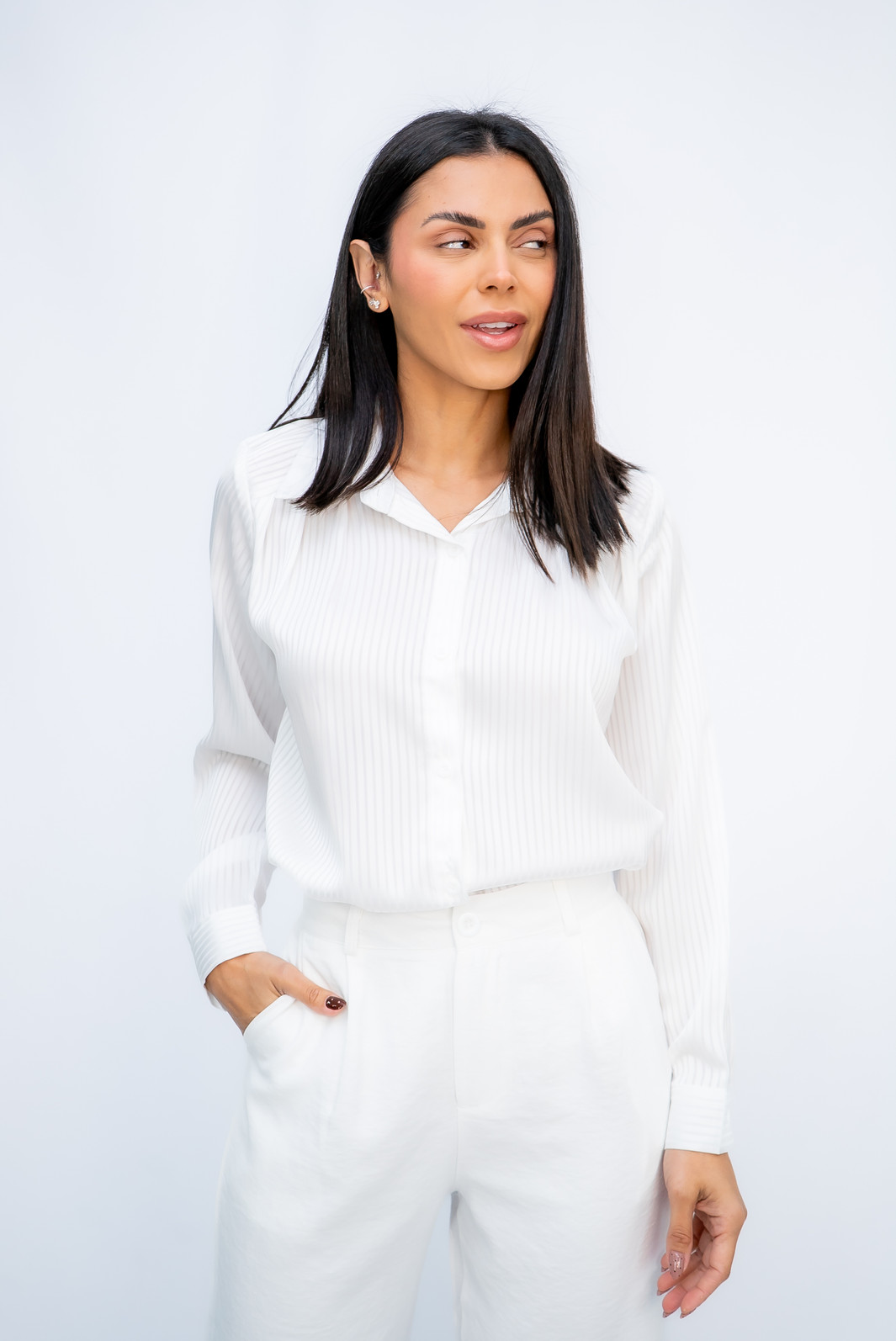 Camisa acetinada com Listras Branca