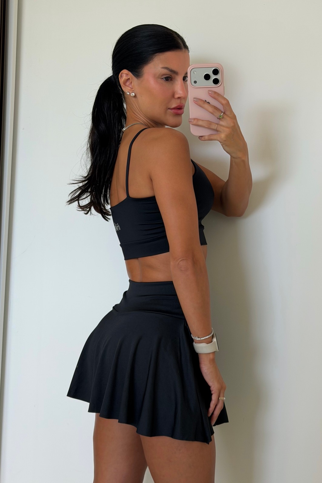 CONJUNTO: TOP FIT BLACK E SHORT SAIA ACTIVE BLACK