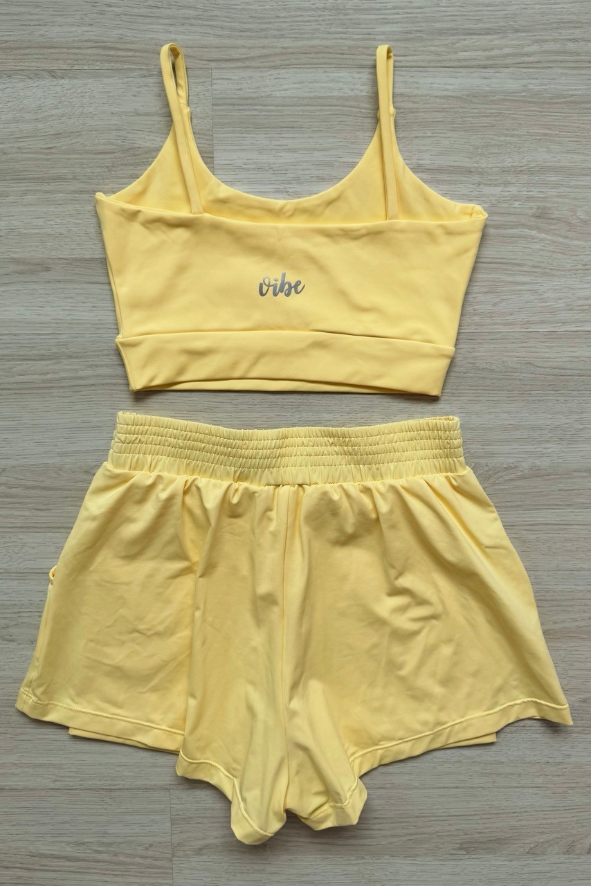 Conjunto: TOP e SHORTS MEL