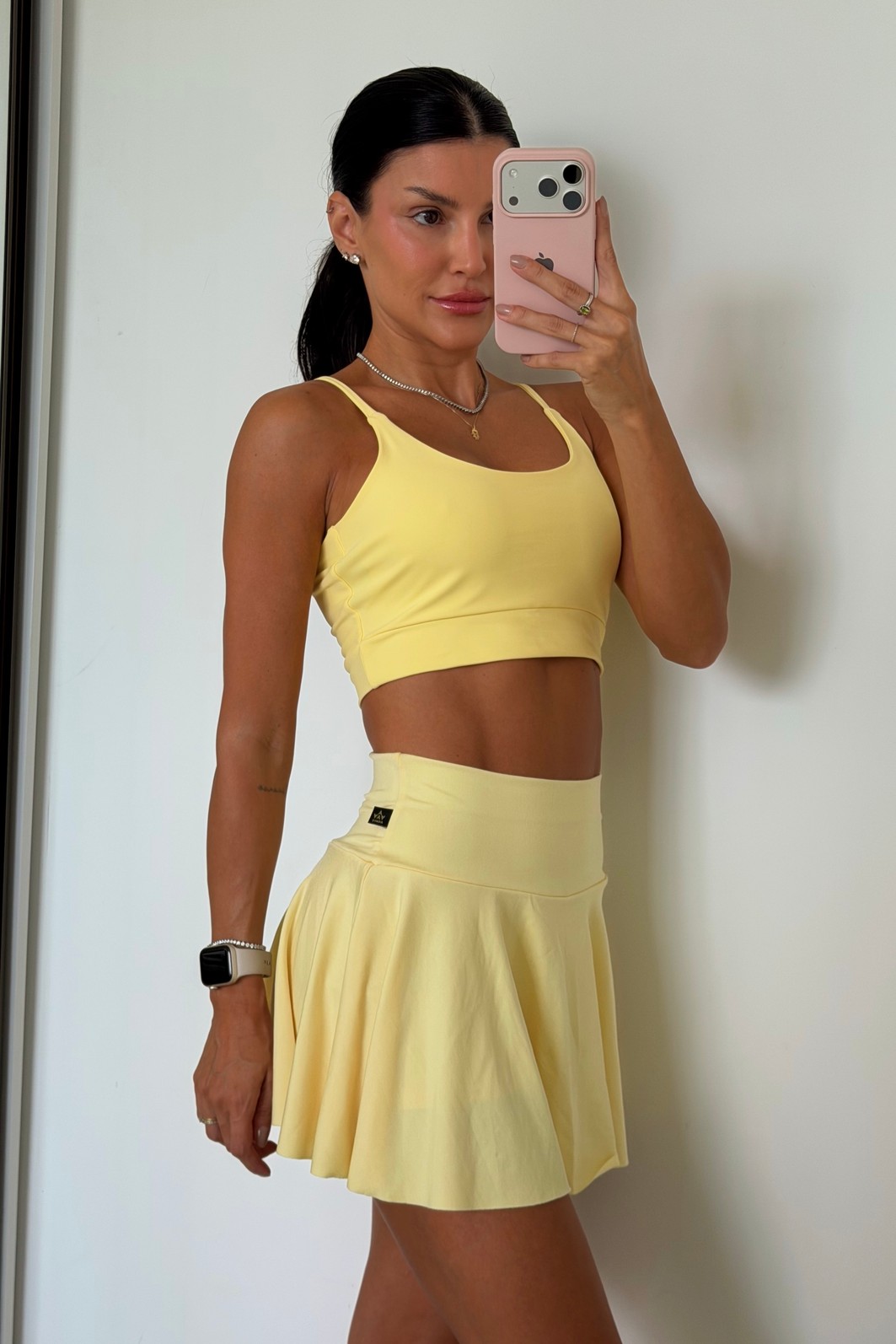 CONJUNTO: TOP FIT MEL E SHORT SAIA ACTIVE BUTTER