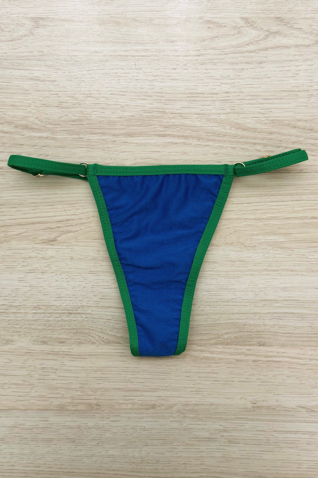 CALCINHA DE BIQUÍNI AJUSTÁVEL SUZY ROYAL CALCINHA DE BIQUÍNI AJUSTÁVEL SUZY ROYAL