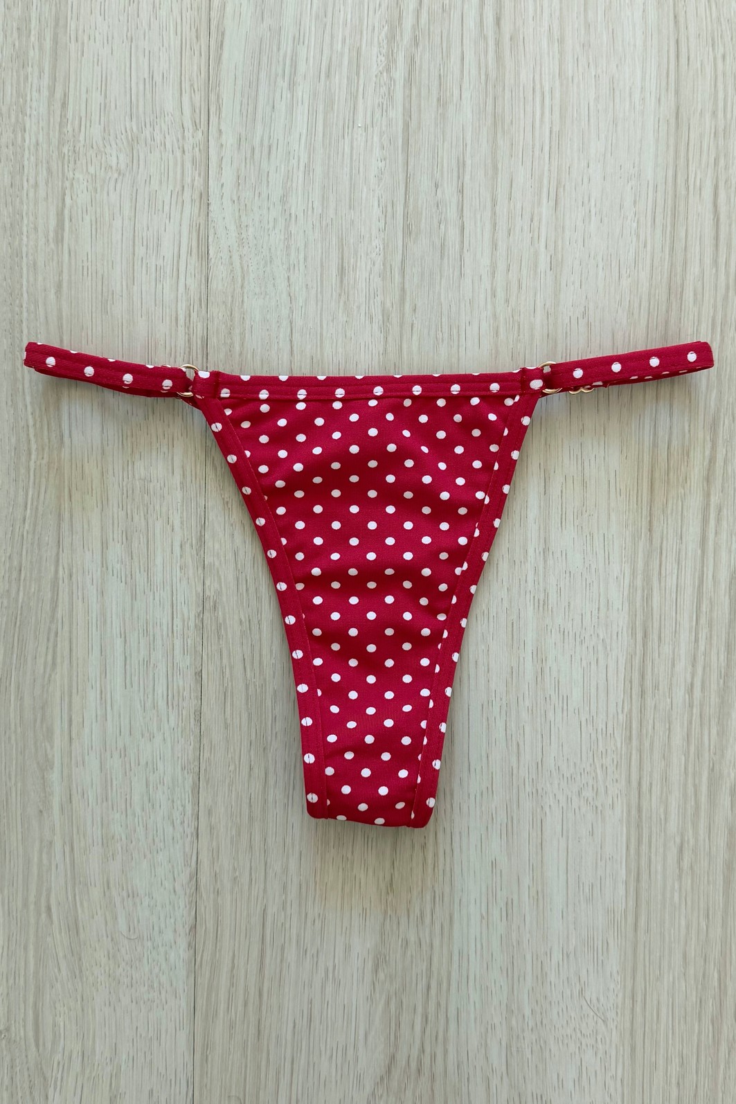 CALCINHA DE BIQUÍNI AJUSTÁVEL SUZY POÁ CHERRY CALCINHA DE BIQUÍNI AJUSTÁVEL SUZY POÁ CHERRY