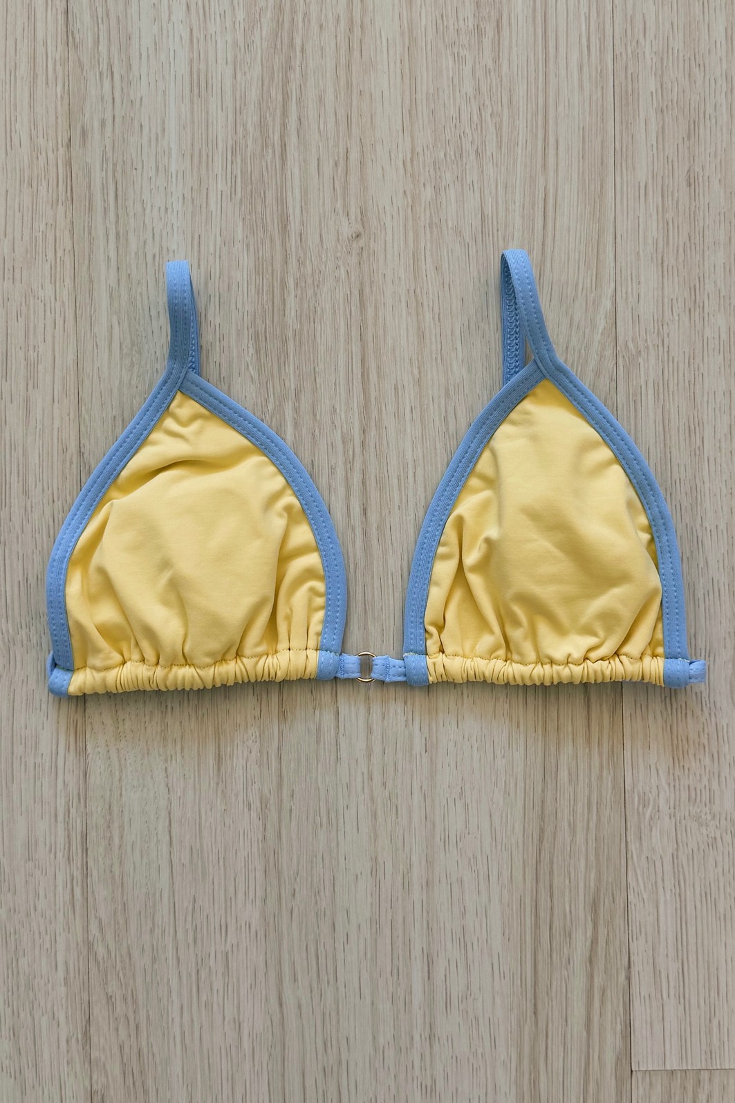 TOP DE BIQUÍNI CORTININHA SIMPLE DAISY TOP DE BIQUÍNI CORTININHA SIMPLE DAISY