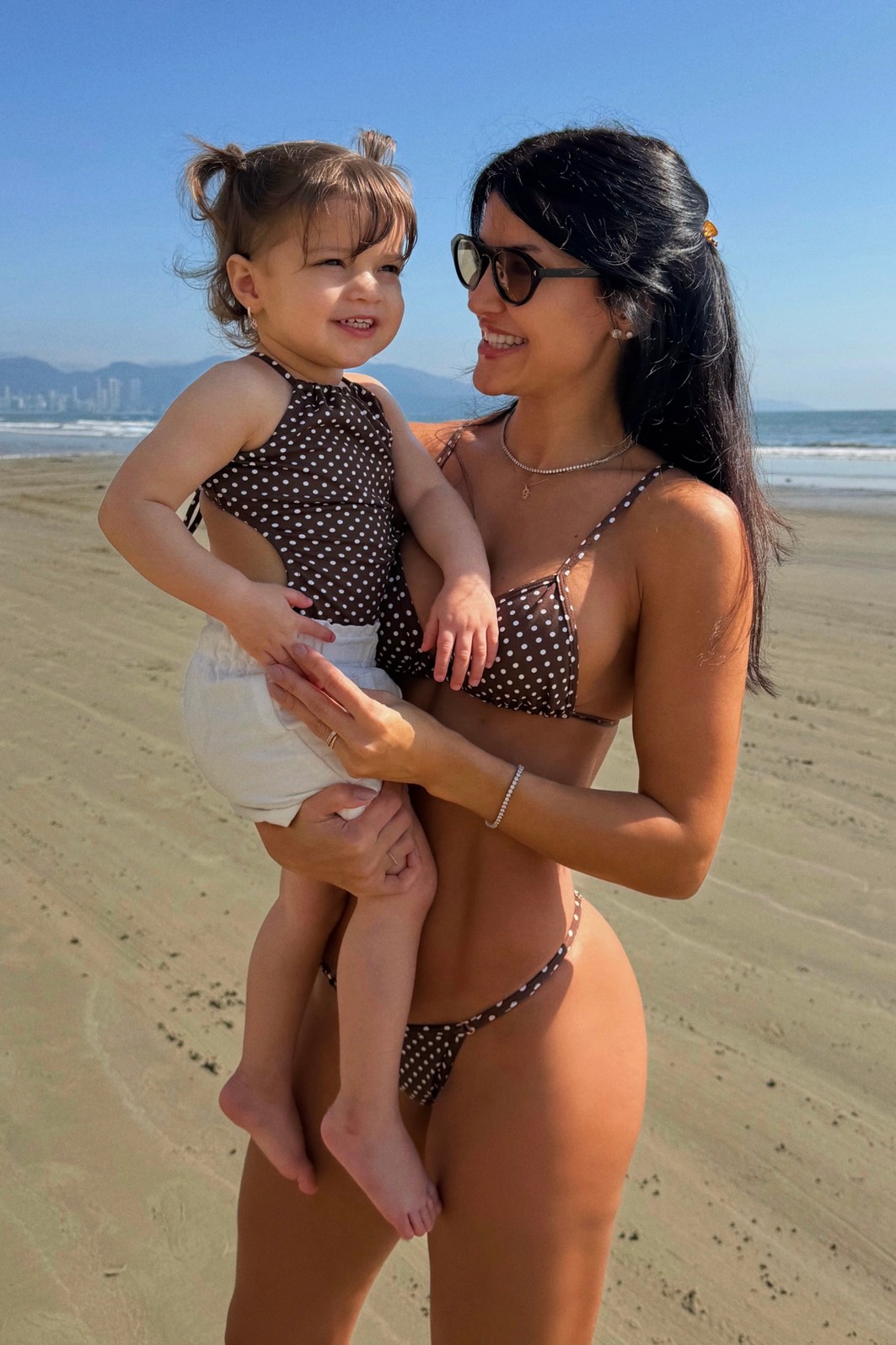 KIT MÃE E FILHA: BIQUÍNI E MAIÔ POÁ AMALFI KIT MÃE E FILHA: BIQUÍNI E MAIÔ POÁ AMALFI