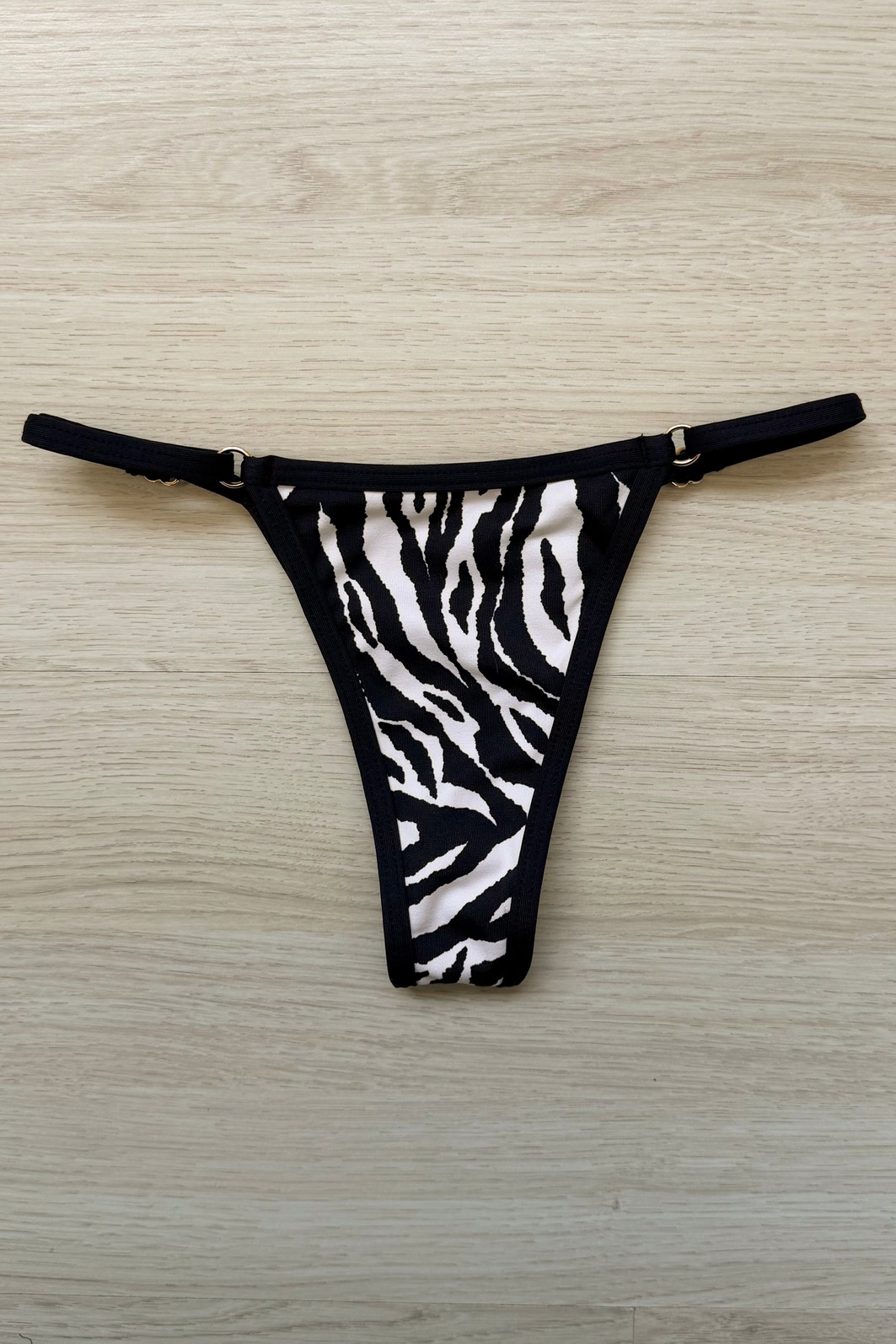 CALCINHA DE BIQUÍNI AJUSTÁVEL SUZY ZEBRA CALCINHA DE BIQUÍNI AJUSTÁVEL SUZY ZEBRA