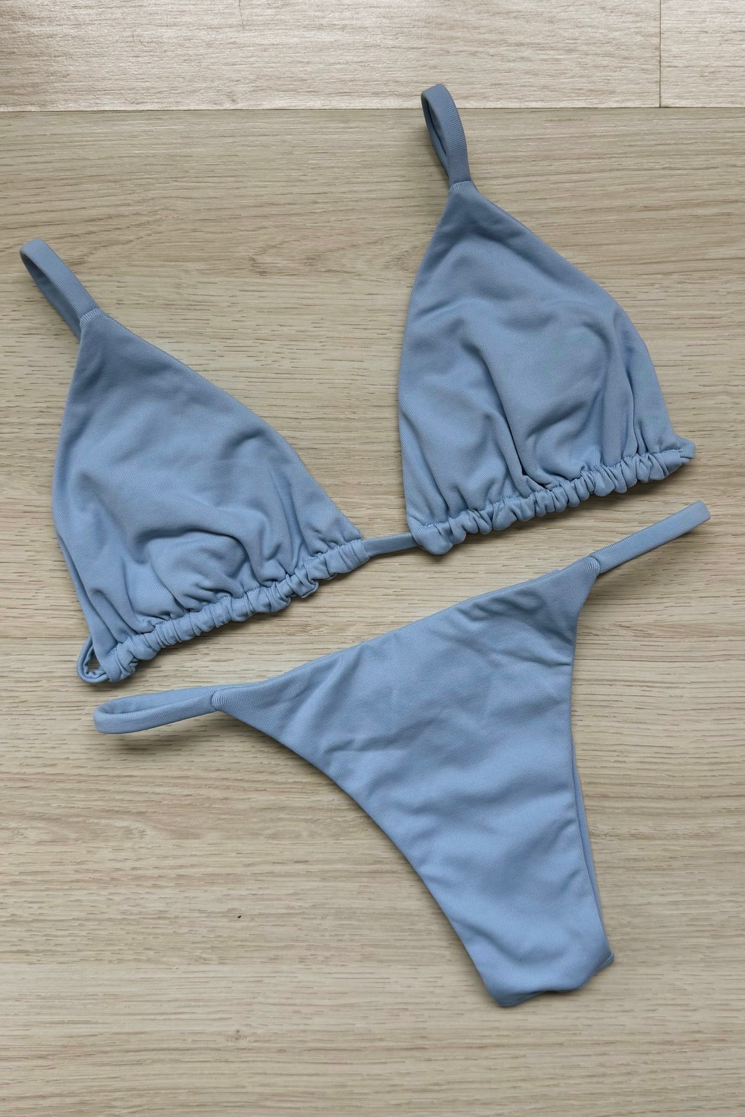 CONJUNTO: TOP LOLA E CALCINHA CARLY FROZEN CONJUNTO: TOP LOLA E CALCINHA CARLY FROZEN