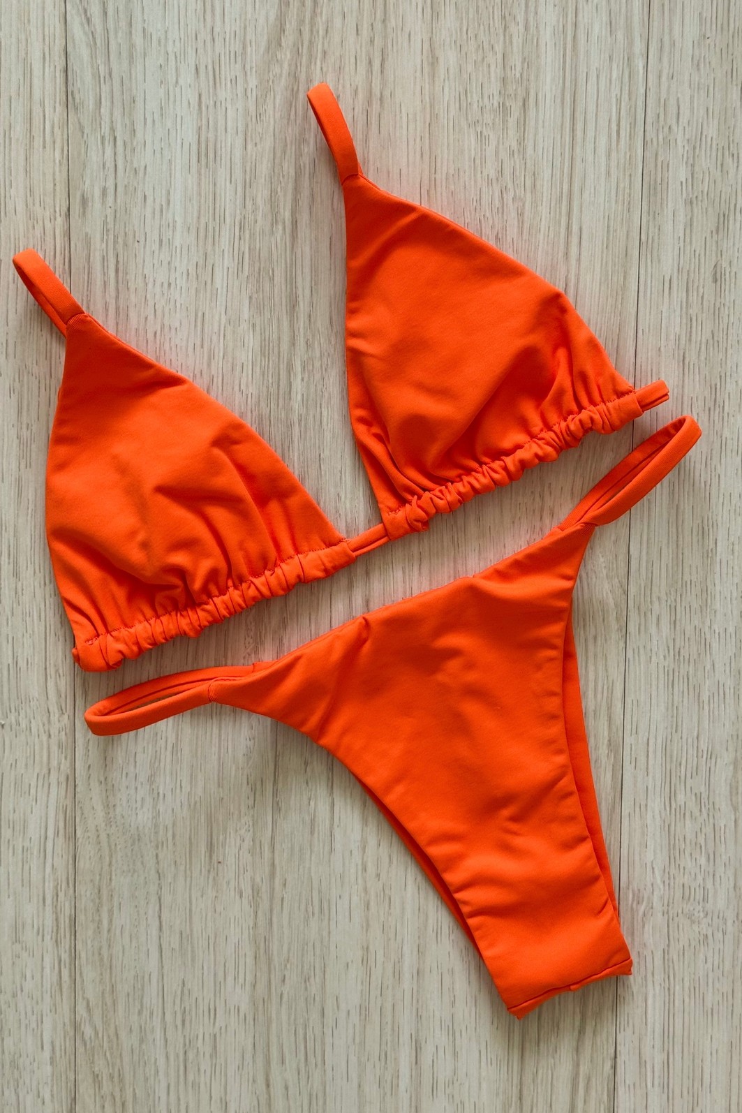 CONJUNTO: TOP LOLA E CALCINHA CARLY ORANGE CONJUNTO: TOP LOLA E CALCINHA CARLY ORANGE