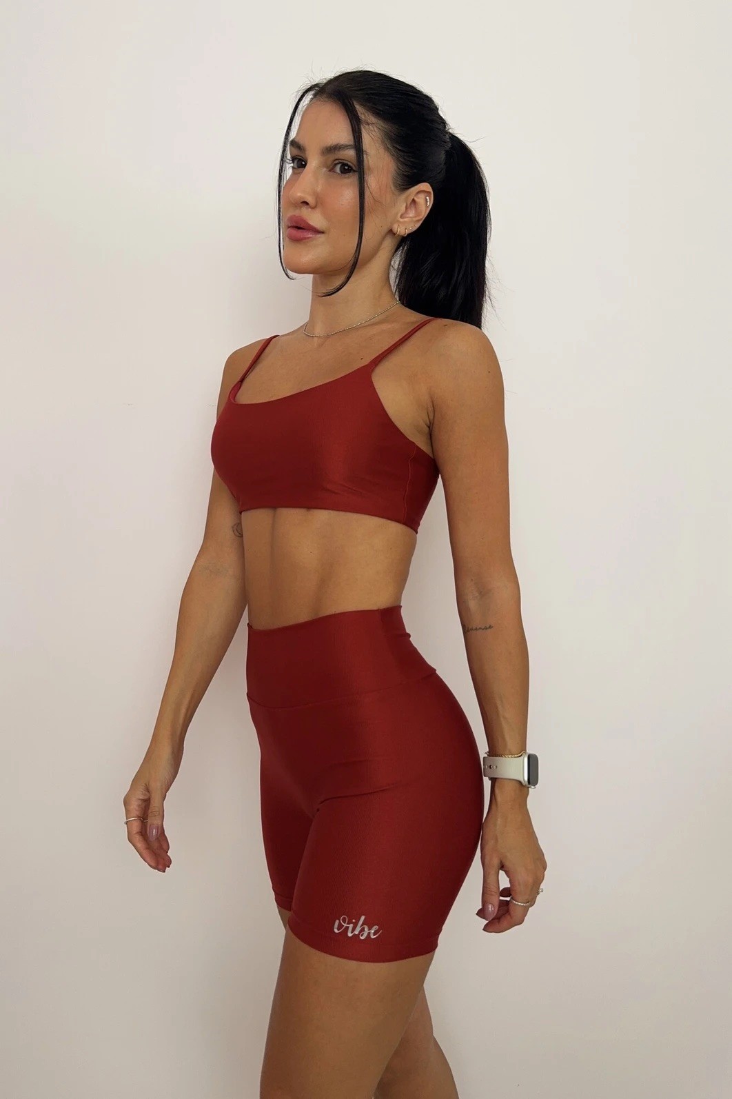 Conjunto: TOP E SHORTS CANELADO CHERRY Conjunto: TOP E SHORTS CANELADO CHERRY