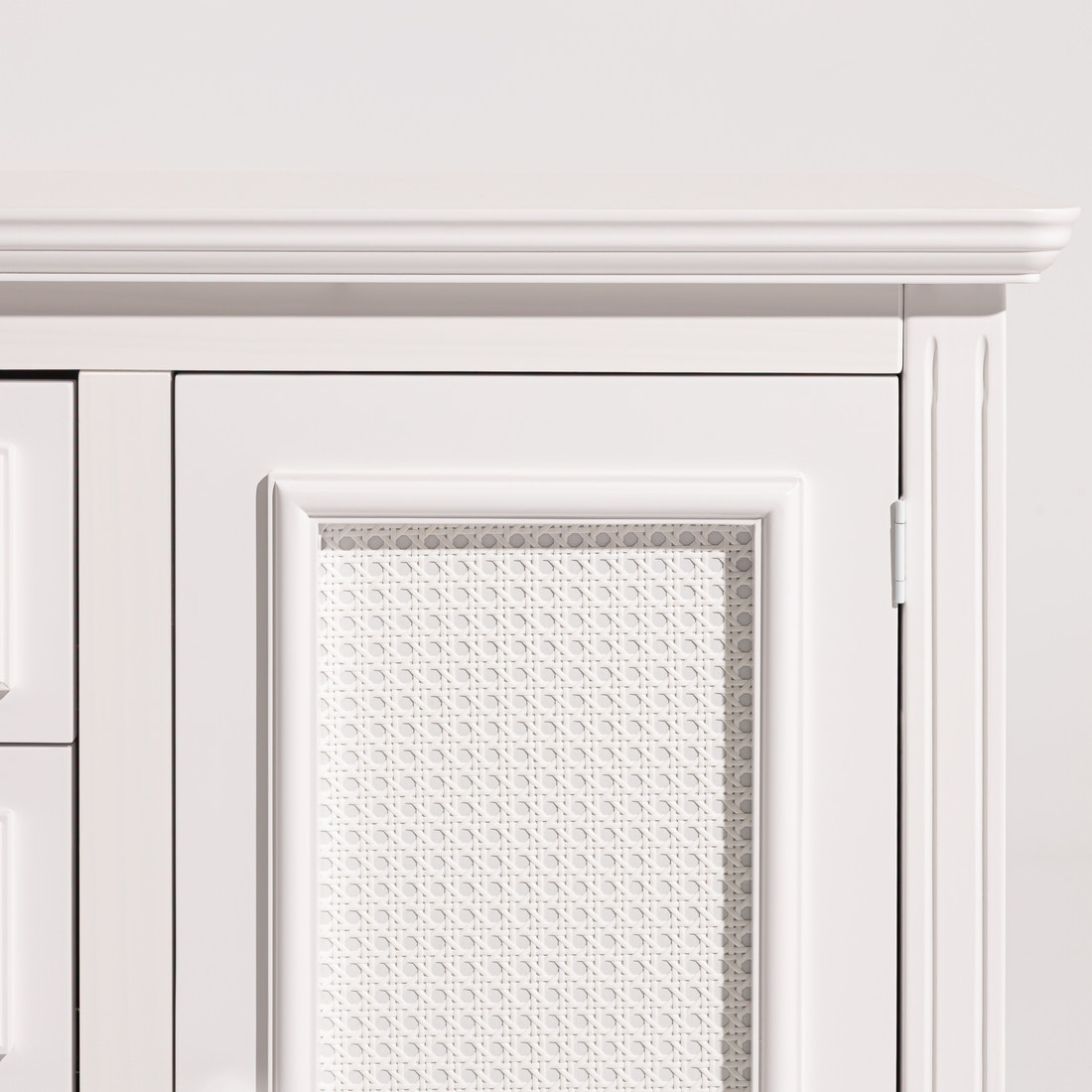 Kit Berço 3 em 1 + Cômoda 4 gavetas e 1 Porta com Rattan Branco | Linha Feliz + 1,2,3