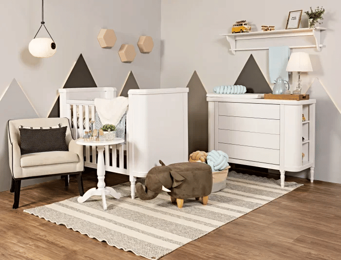 Kit Toy Berço 2 em 1 e Cômoda 4 Gavetas em Madeira Maciça Branco Kit Toy Berço 2 em 1 e Cômoda 4 Gavetas em Madeira Maciça Branco