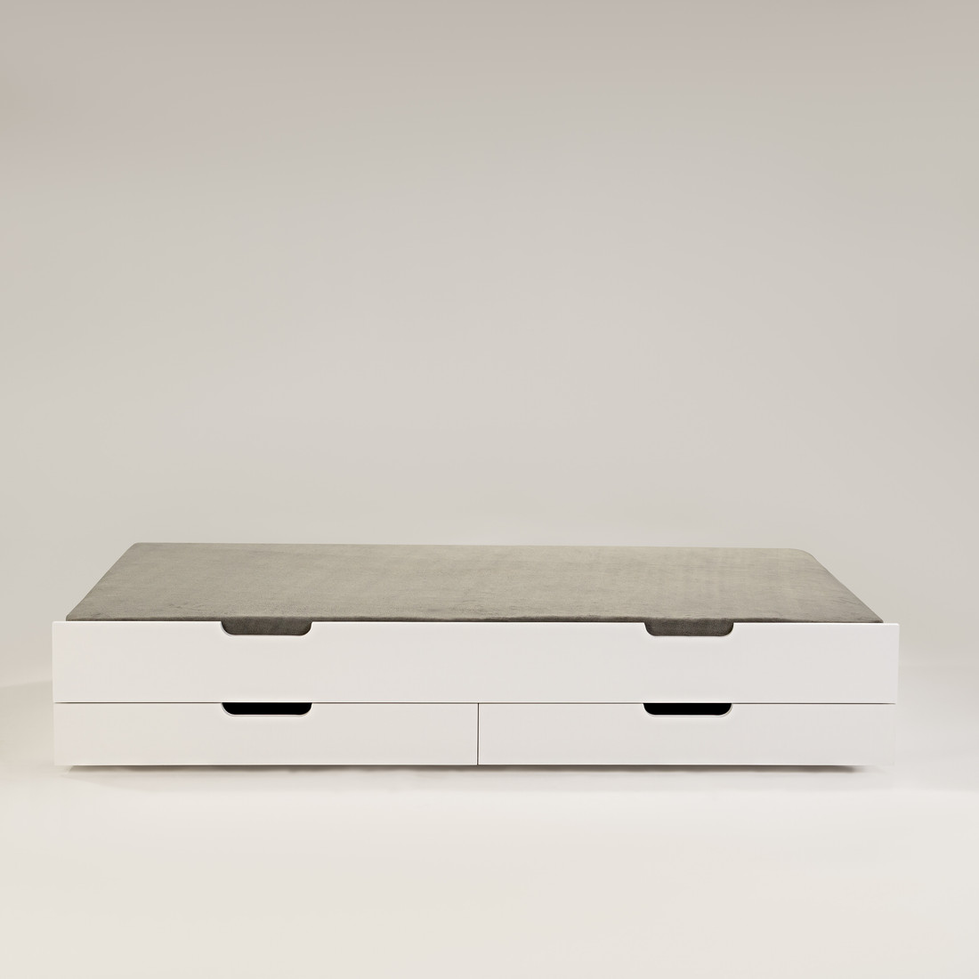 Cama Auxiliar com Duas Gavetas de Madeira Maciça Cor Branca Cama Auxiliar com Duas Gavetas de Madeira Maciça Cor Branca