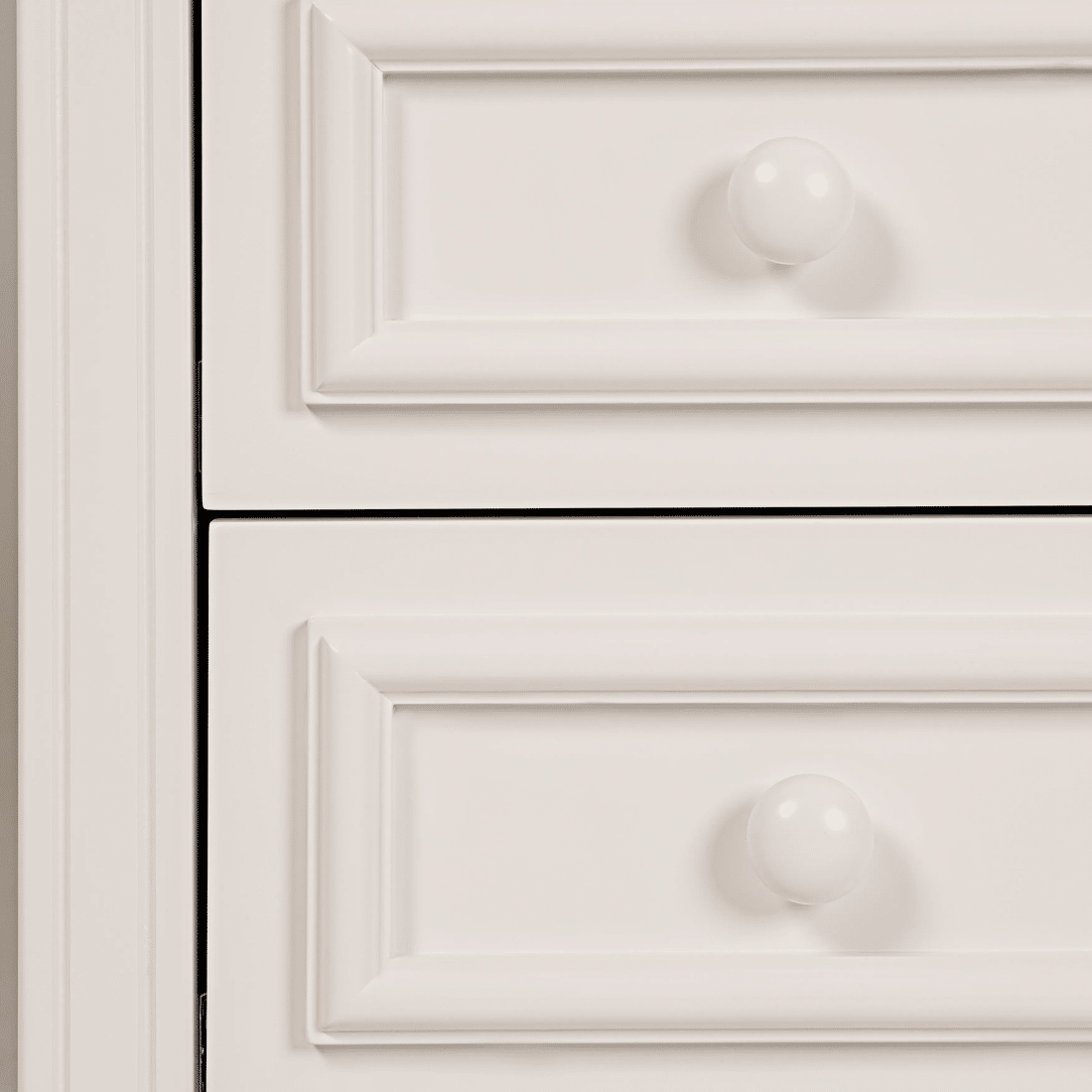 Cômoda Feliz 4 gavetas Branca de Madeira Maciça