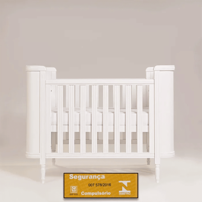 Kit Toy Berço 2 em 1 e Cômoda 4 Gavetas em Madeira Maciça Branco Kit Toy Berço 2 em 1 e Cômoda 4 Gavetas em Madeira Maciça Branco