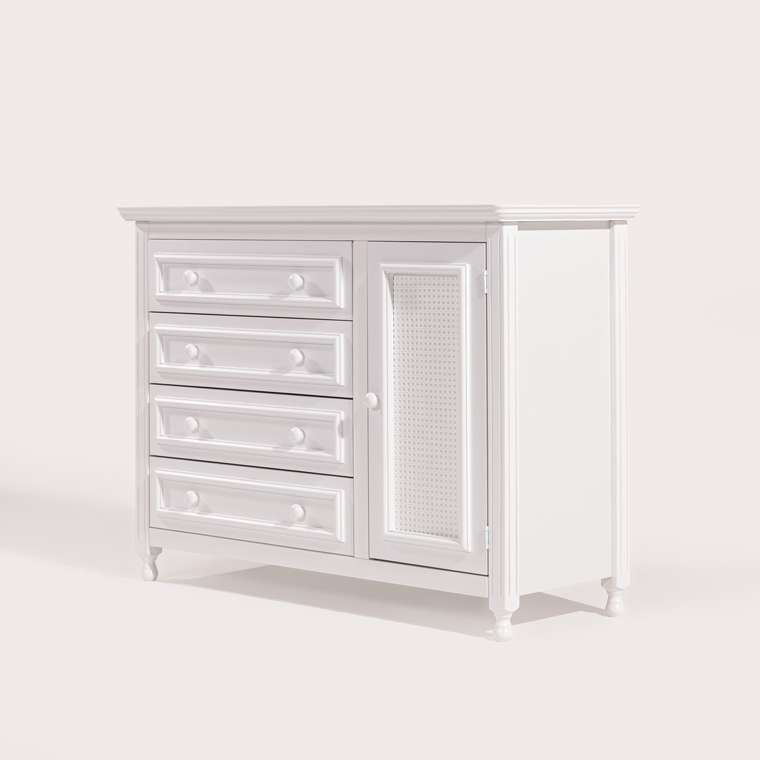 Cômoda Feliz 4 Gavetas Porta com Tela Trançada Branca com Palha Branca Cômoda Feliz 4 Gavetas Porta com Tela Trançada Branca com Palha Branca