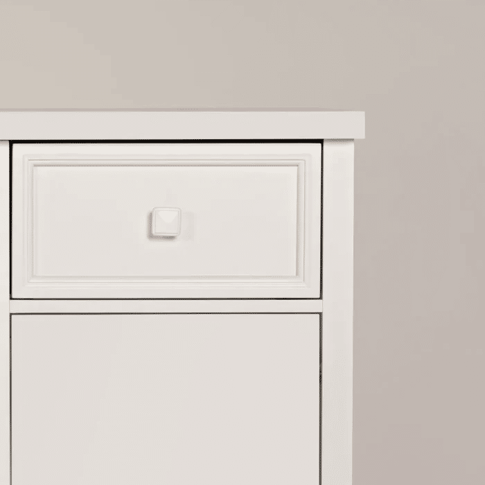 Cômoda Encanto 5 Gavetas e Porta Fechada Branca com Tampo Branco