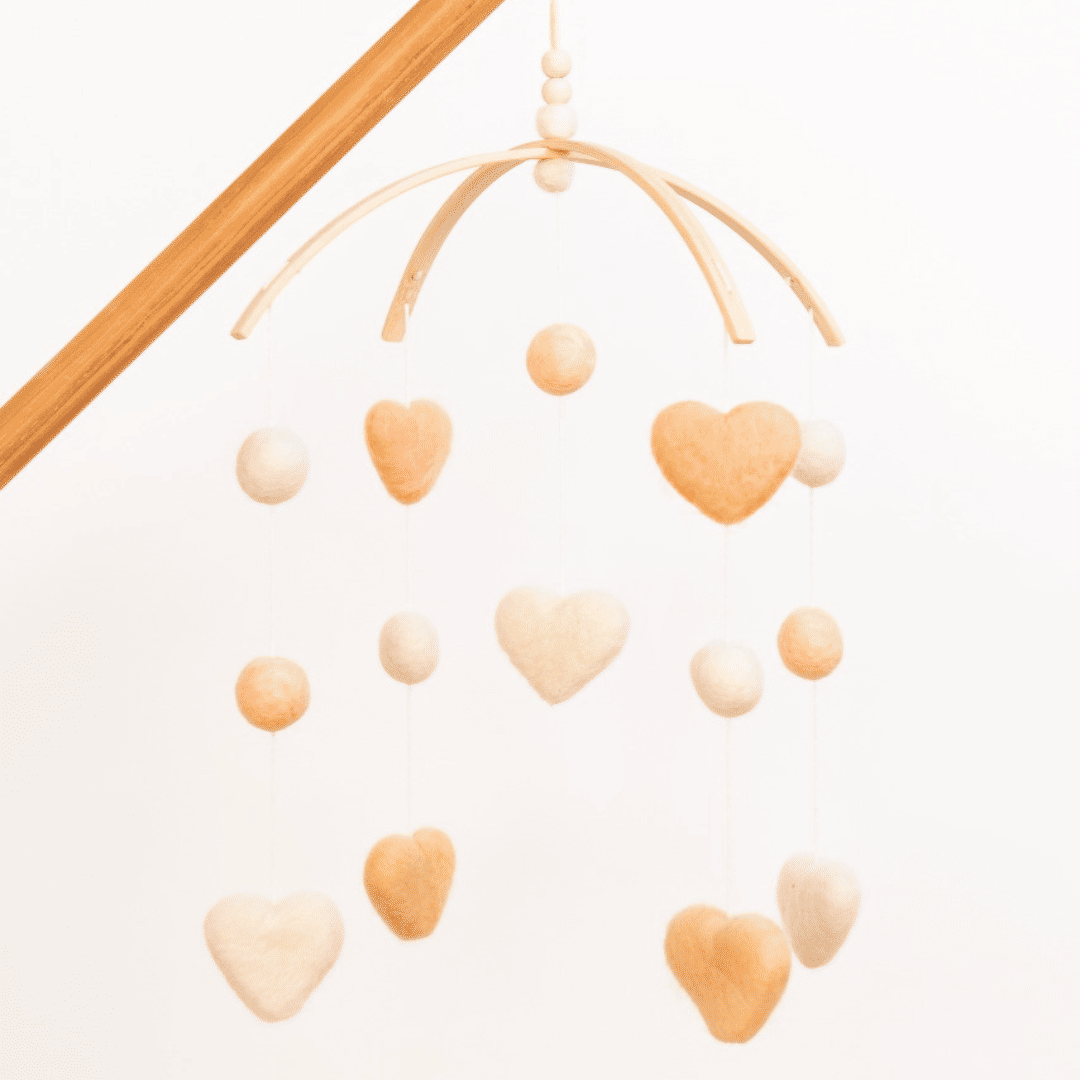 Móbile de Berço Corações Móbile de Berço Corações