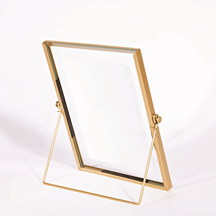 Porta Retrato Retangular Dourado 13,5 x 18,5cm