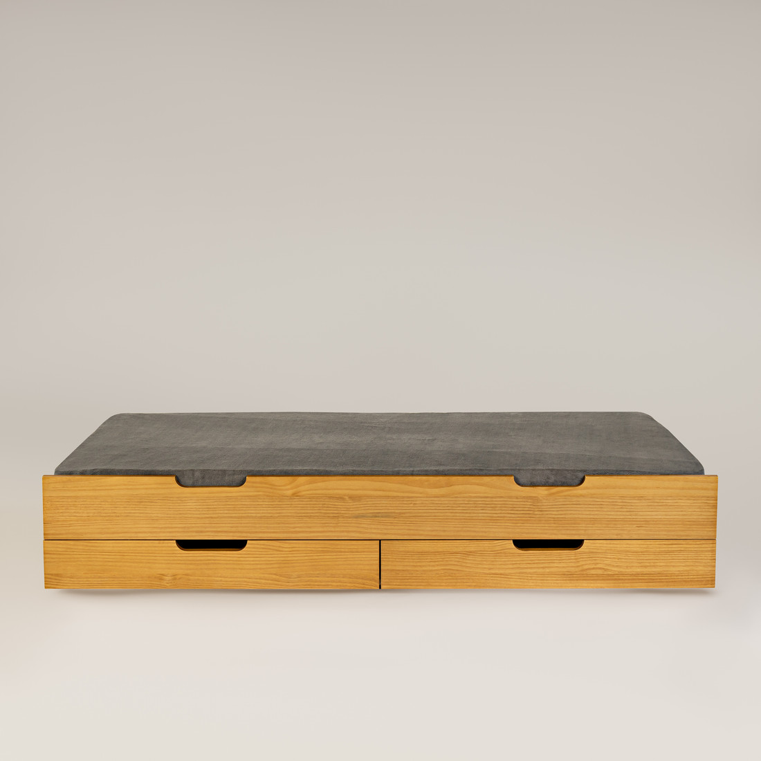 Cama Auxiliar com Duas Gavetas de Madeira Maciça Cor Mel Cama Auxiliar com Duas Gavetas de Madeira Maciça Cor Mel