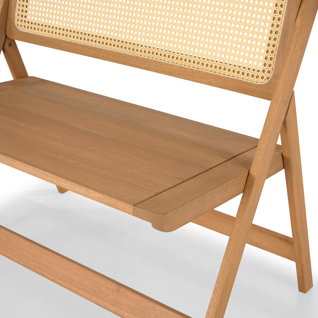 Banco Dobrável em Madeira de Eucalipto com Encosto em Rattan Natural Cor Pitanga 92 cm