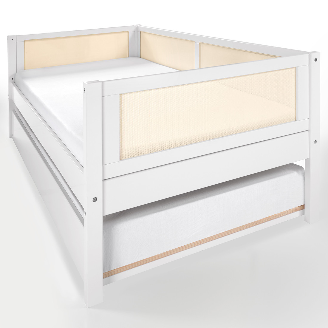 Cama de Solteiro com Cama Auxiliar na Cor Branca Com Rattan