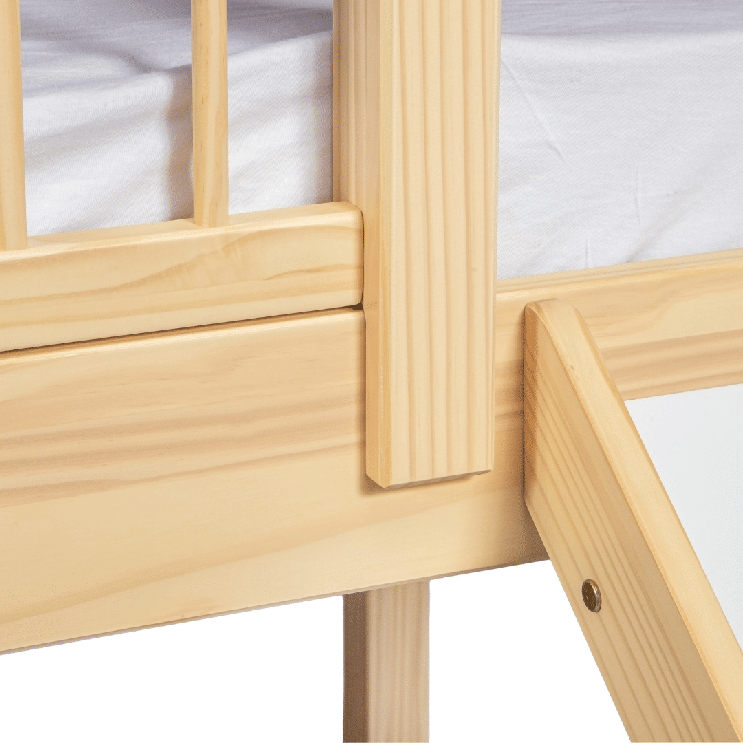 Cama Infantil de Solteiro Com Escorregador Bloomie em Madeira Maciça Pinus Natural Cama Infantil de Solteiro Com Escorregador Bloomie em Madeira Maciça Pinus Natural