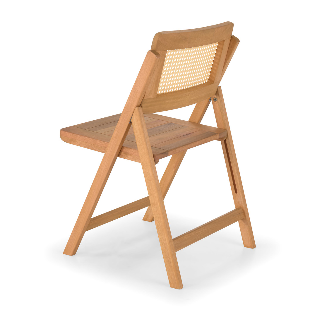 Conjunto de Mesa Quadrada com 2 Cadeiras em Madeira de Eucalipto com Encosto em Rattan Natural na Cor Pitanga Conjunto de Mesa Quadrada com 2 Cadeiras em Madeira de Eucalipto com Encosto em Rattan Natural na Cor Pitanga
