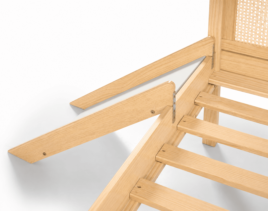 Escorregador para Cama Infantil com Fácil Fixação em Madeira Maciça Pinus Natural e Branco Escorregador para Cama Infantil com Fácil Fixação em Madeira Maciça Pinus Natural e Branco
