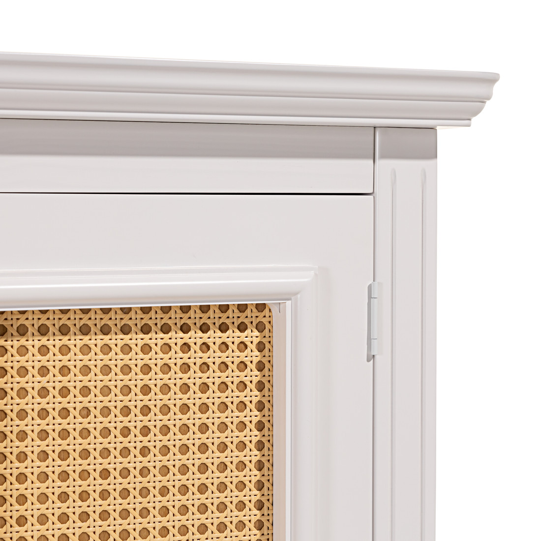 Cômoda Feliz 4 Gavetas Porta com Tela Trançada Cor Branca com Palha Mel Cômoda Feliz 4 Gavetas Porta com Tela Trançada Cor Branca com Palha Mel