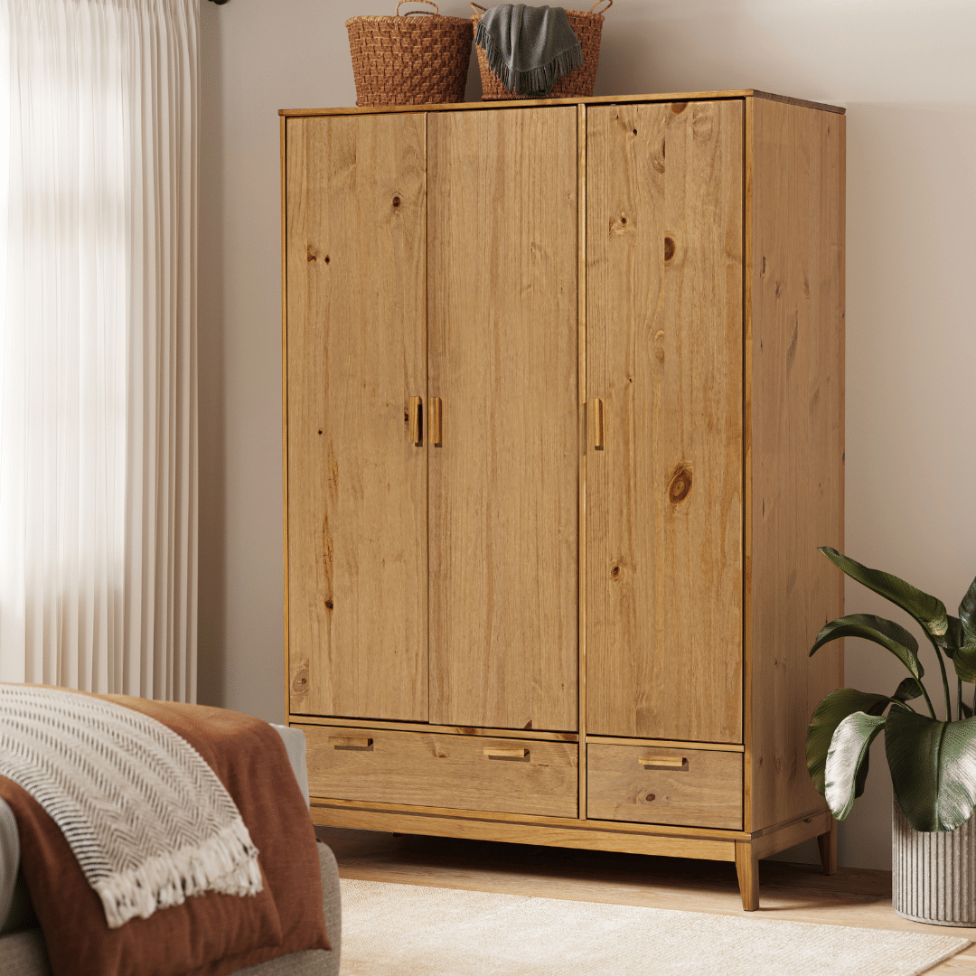 Roupeiro Alamo 3 Portas e 2 Gavetas em Madeira Natural