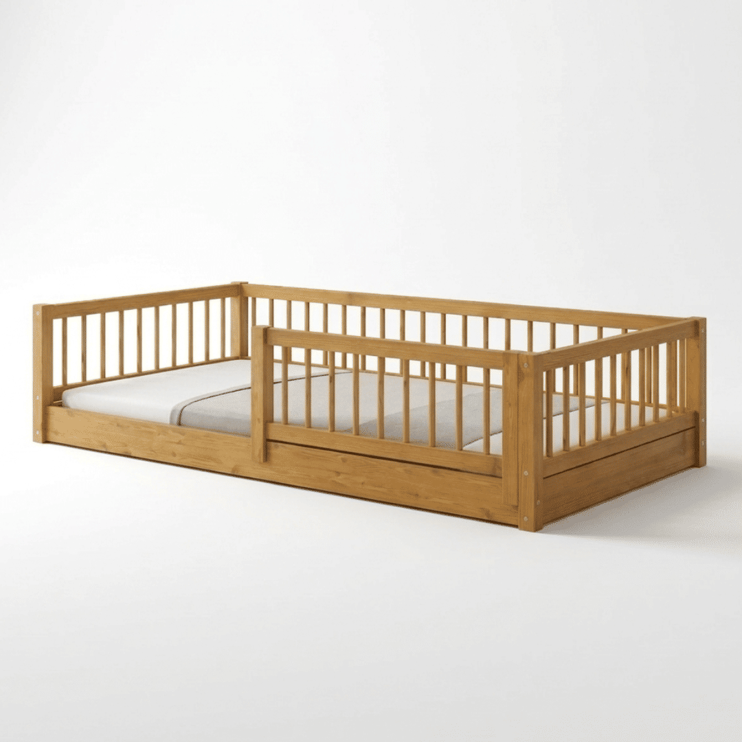 Cama Infantil Montessoriana Bloomie em Madeira Maciça Pinus Mel Cama Infantil Montessoriana Bloomie em Madeira Maciça Pinus Mel