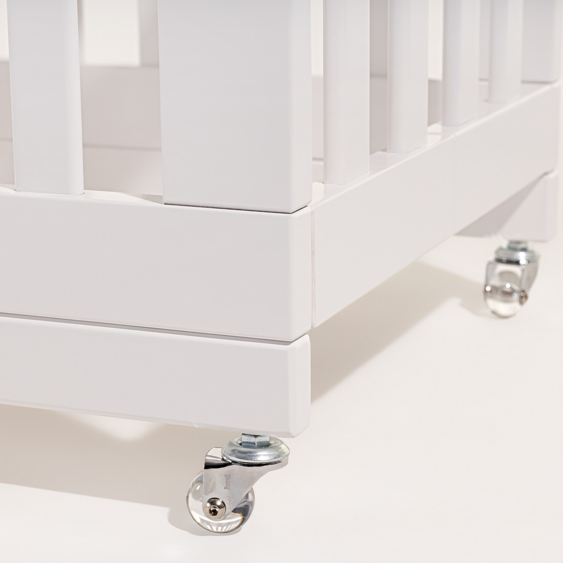 Mini Berço Dobrável Fold de Madeira Branco Mini Berço Dobrável Fold de Madeira Branco