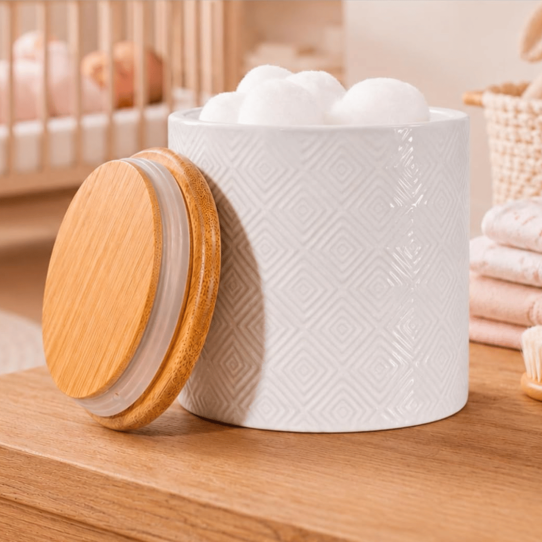 Pote Porta Algodão Cotonete Organizador Objetos Cerâmica Tampa de Bambu Kit Higiene Bebê Pote Porta Algodão Cotonete Organizador Objetos Cerâmica Tampa de Bambu Kit Higiene Bebê