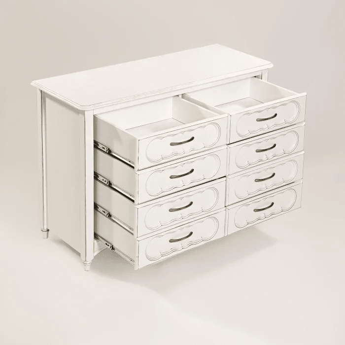 Kit Lilie Berço 2 em 1 e Cômoda 8 Gavetas em Madeira Maciça Branco com Detalhes Provençal Kit Lilie Berço 2 em 1 e Cômoda 8 Gavetas em Madeira Maciça Branco com Detalhes Provençal