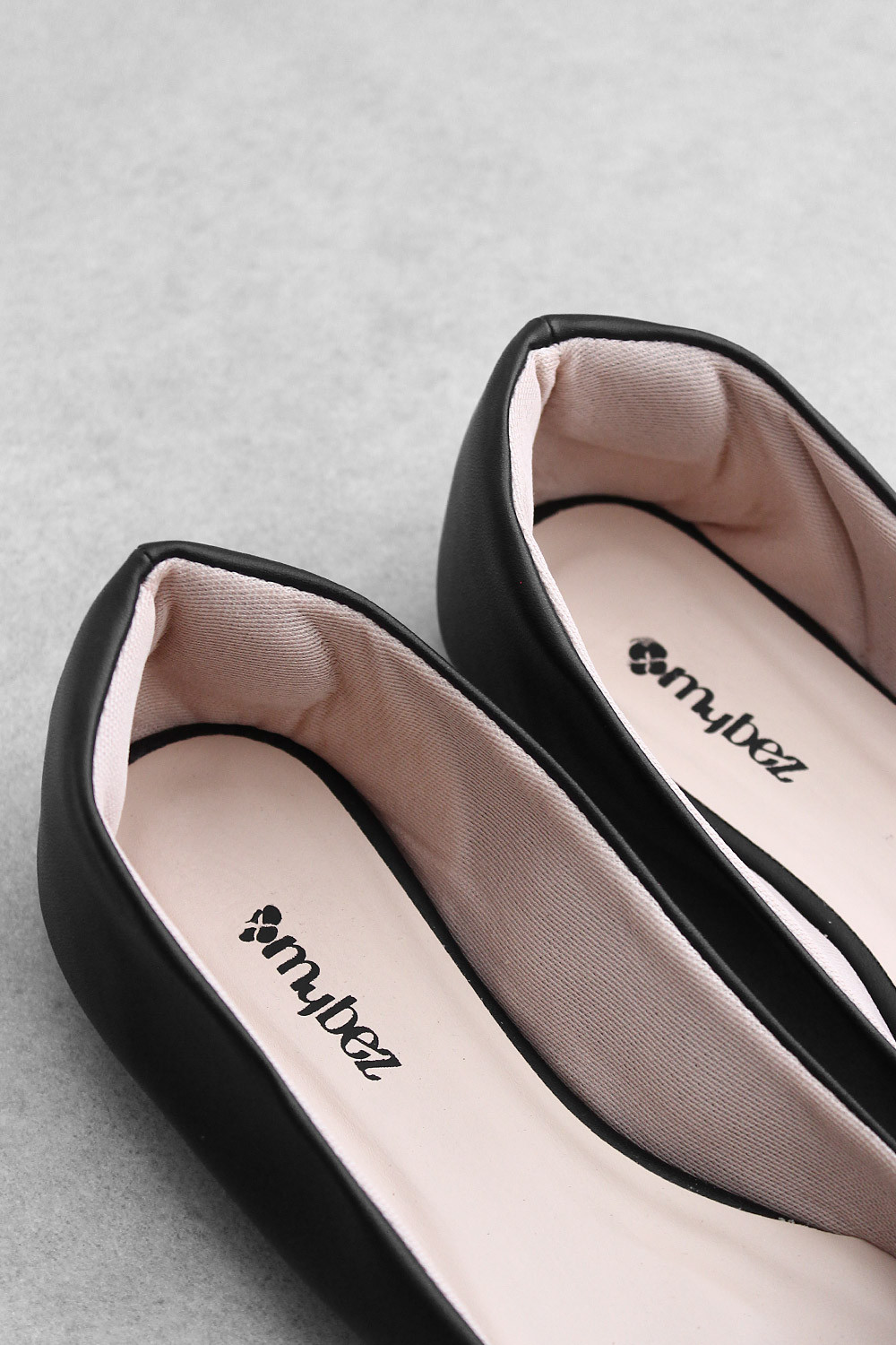 Sapatilha Mybez Isis detalhe Torcido