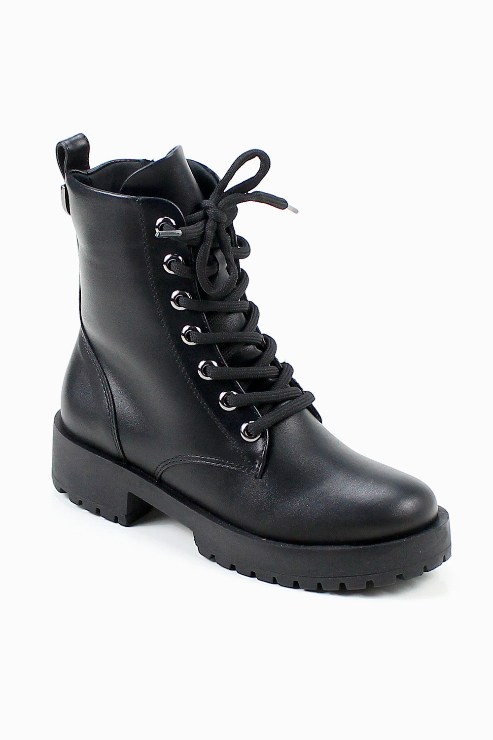 Coturno com Salto Levemente Tratorado