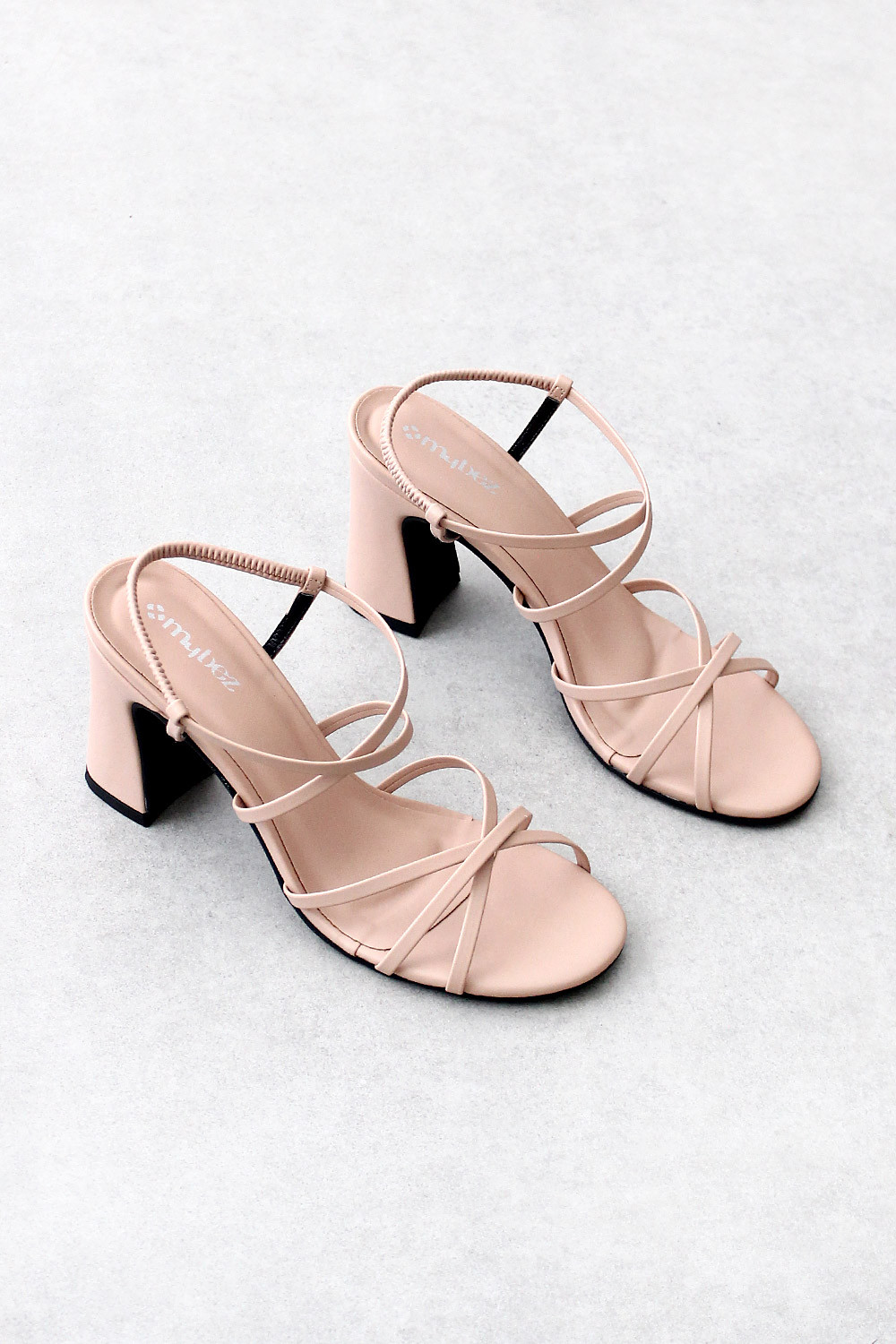 Sandália Mybez AnaJulia com Tira de Elástico no Tornozelo e Salto Alto