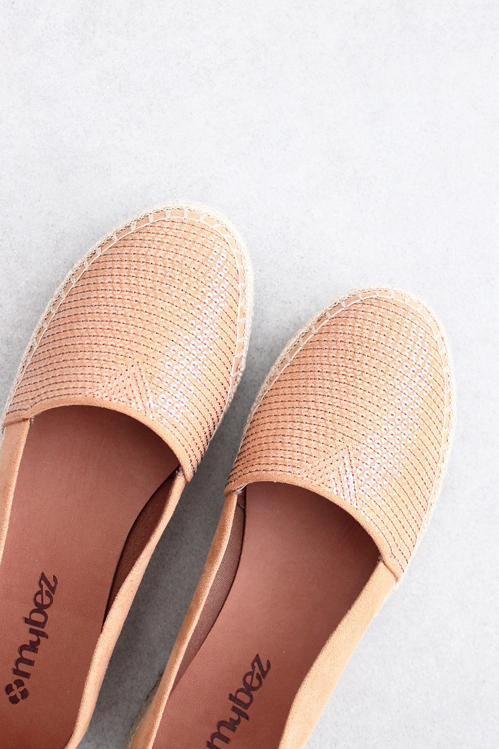 Alpargata Mybez Bel com Paetês e Solado em Corda