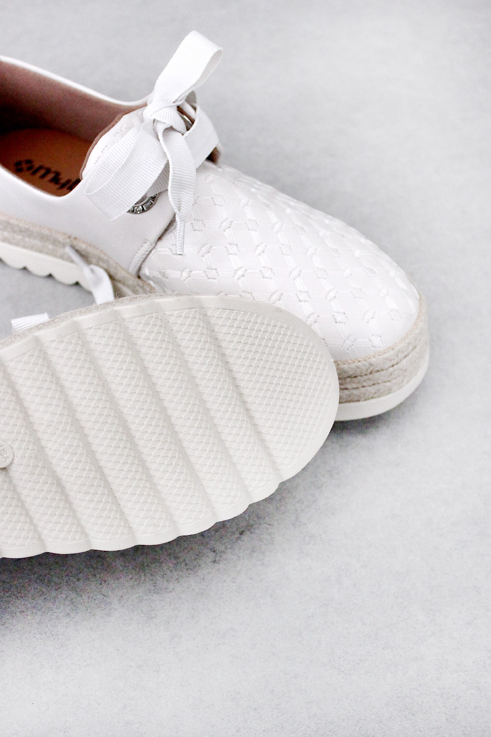 Tênis Mybez Luana com Cadarço em Gorgurão OffWhite