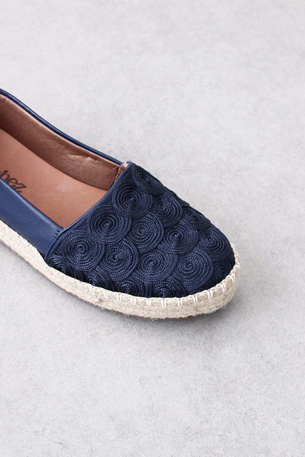 Alpargata Mybez Débora Bordada com Solado em Corda
