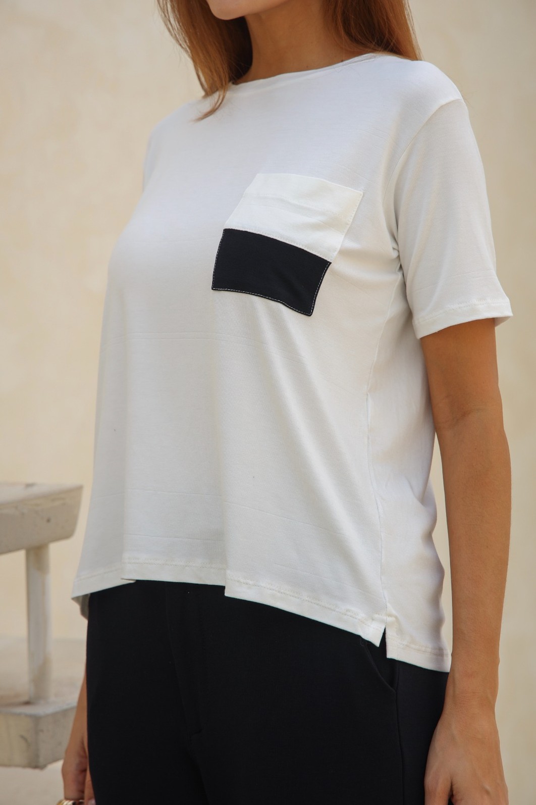 Conjunto com t Shirts e Pantalona Bicolor Maria  Preto/Off