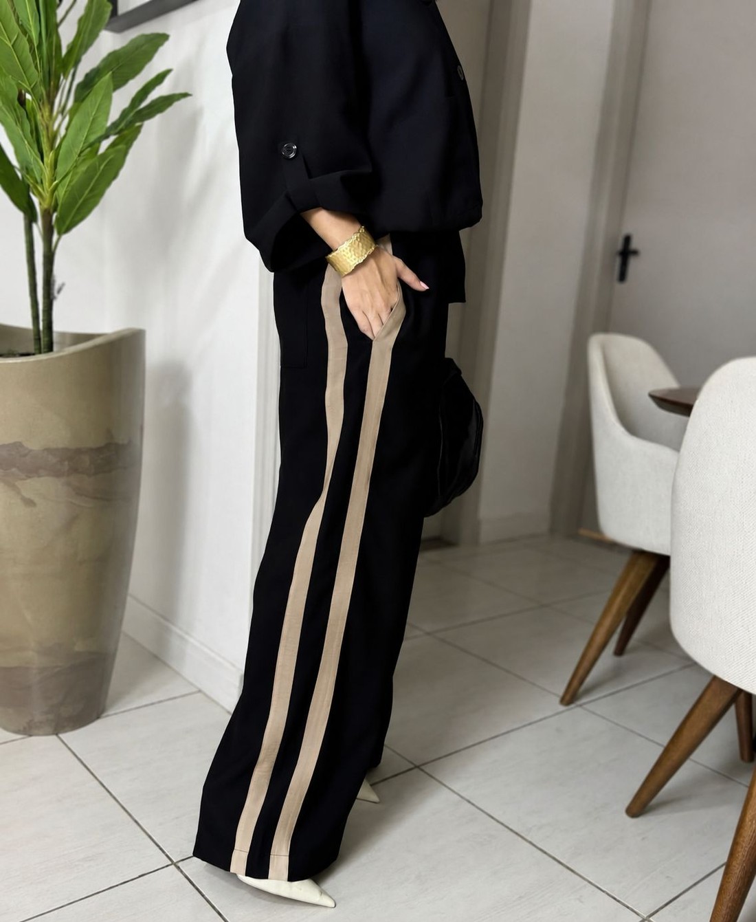 Conjunto Feminino Parka e Pantalona Listrado Vania  Preto