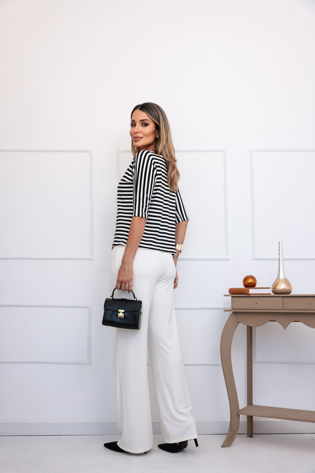 Conjunto Listrado Jordana em Moletinho Preto/Off