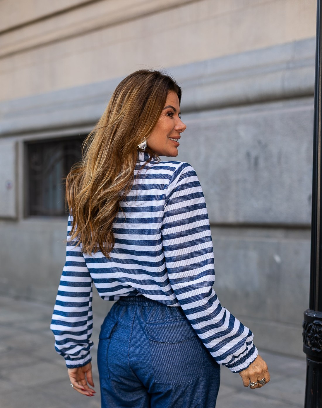 Conjunto Feminino  Em Moleton levinho azul jeans com listra  Gloria