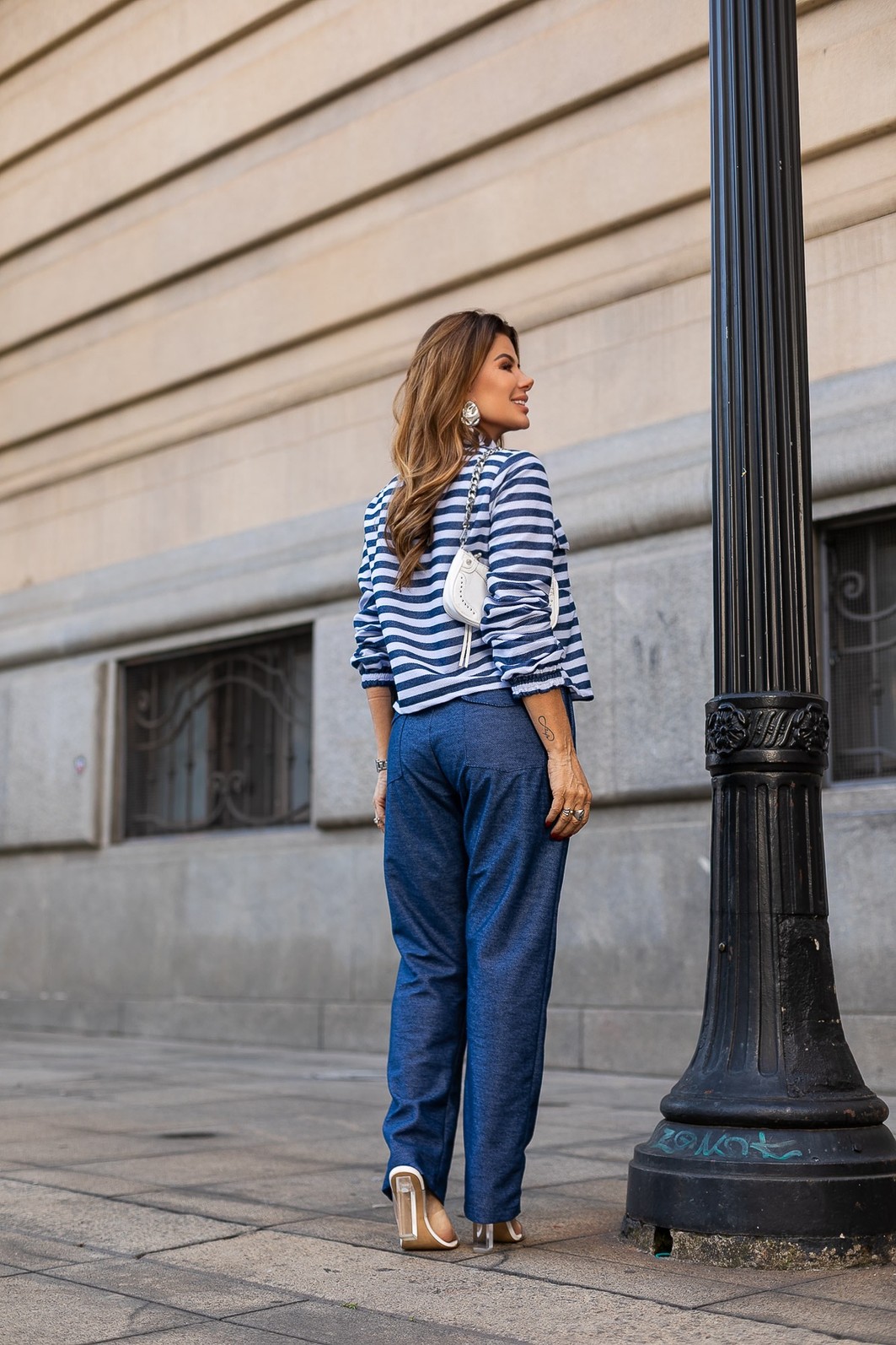 Conjunto Feminino  Em Moleton levinho azul jeans com listra  Gloria